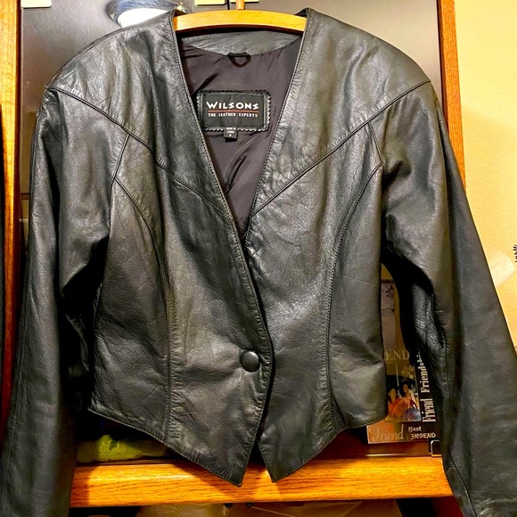 Wilsons Leather, black, cropped, one button fitted jacket. - Picture 5 of 7